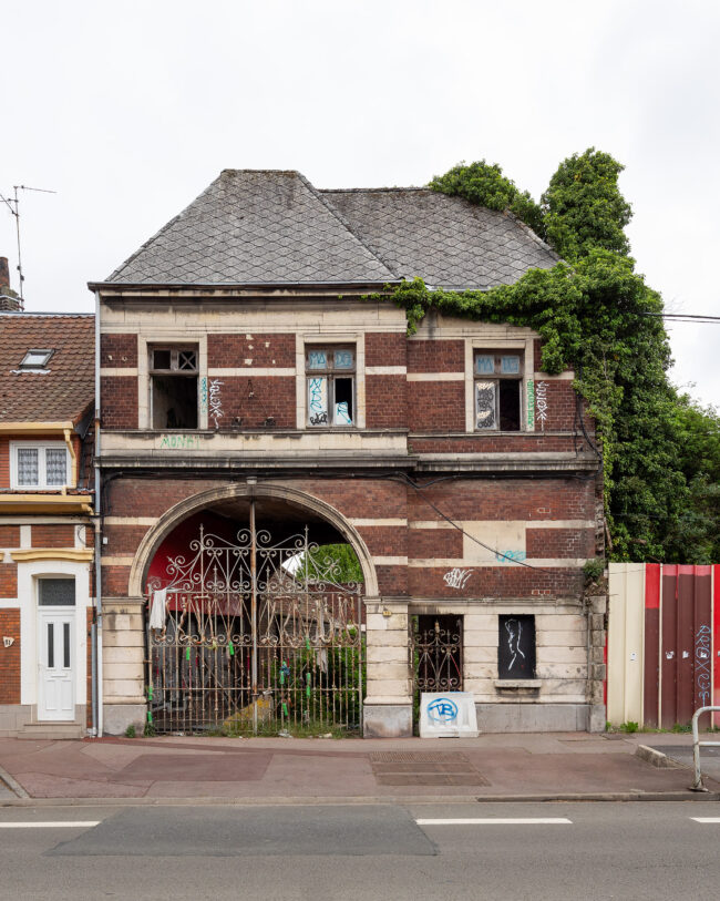 Photographie d'architecture Lille, maison ancienne, abandonnée. ©Thomas Karges