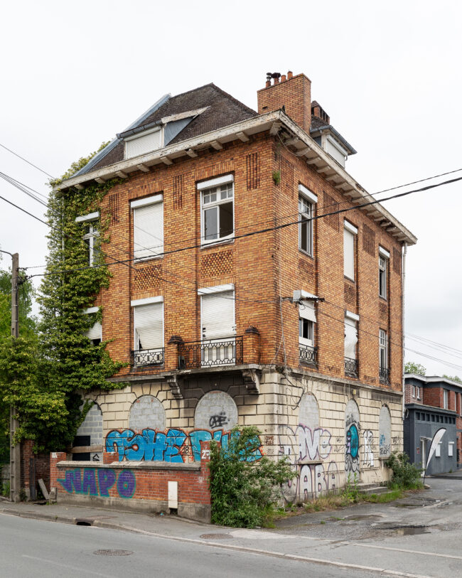 Photographie d'architecture Lille, immeuble ancien, abandonné. ©Thomas Karges